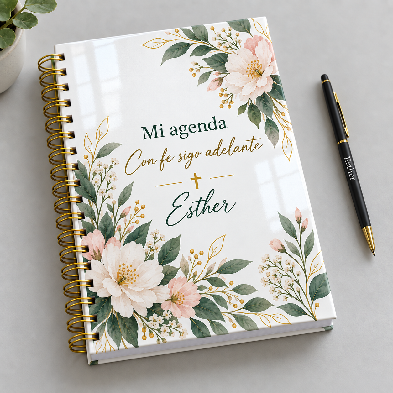 Mockup ilustrativo: Con fe sigo adelante con cruz discreta