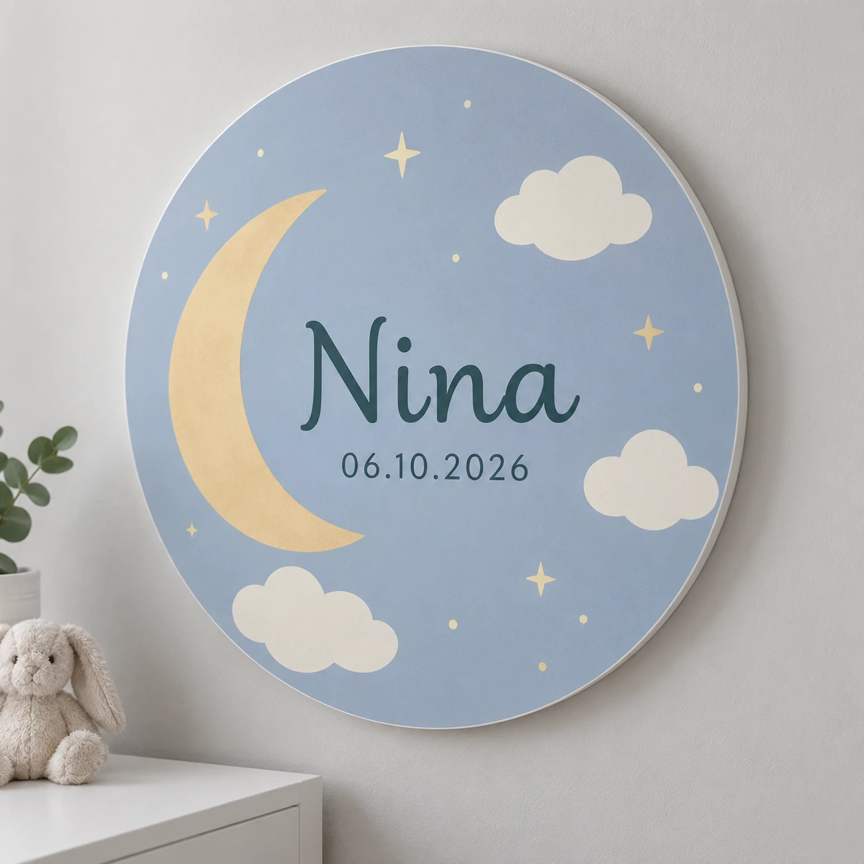 Mockup ilustrativo: Luna entre nubes
